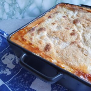 Hjemmelavet lasagne opskrift med bechamel sauce.