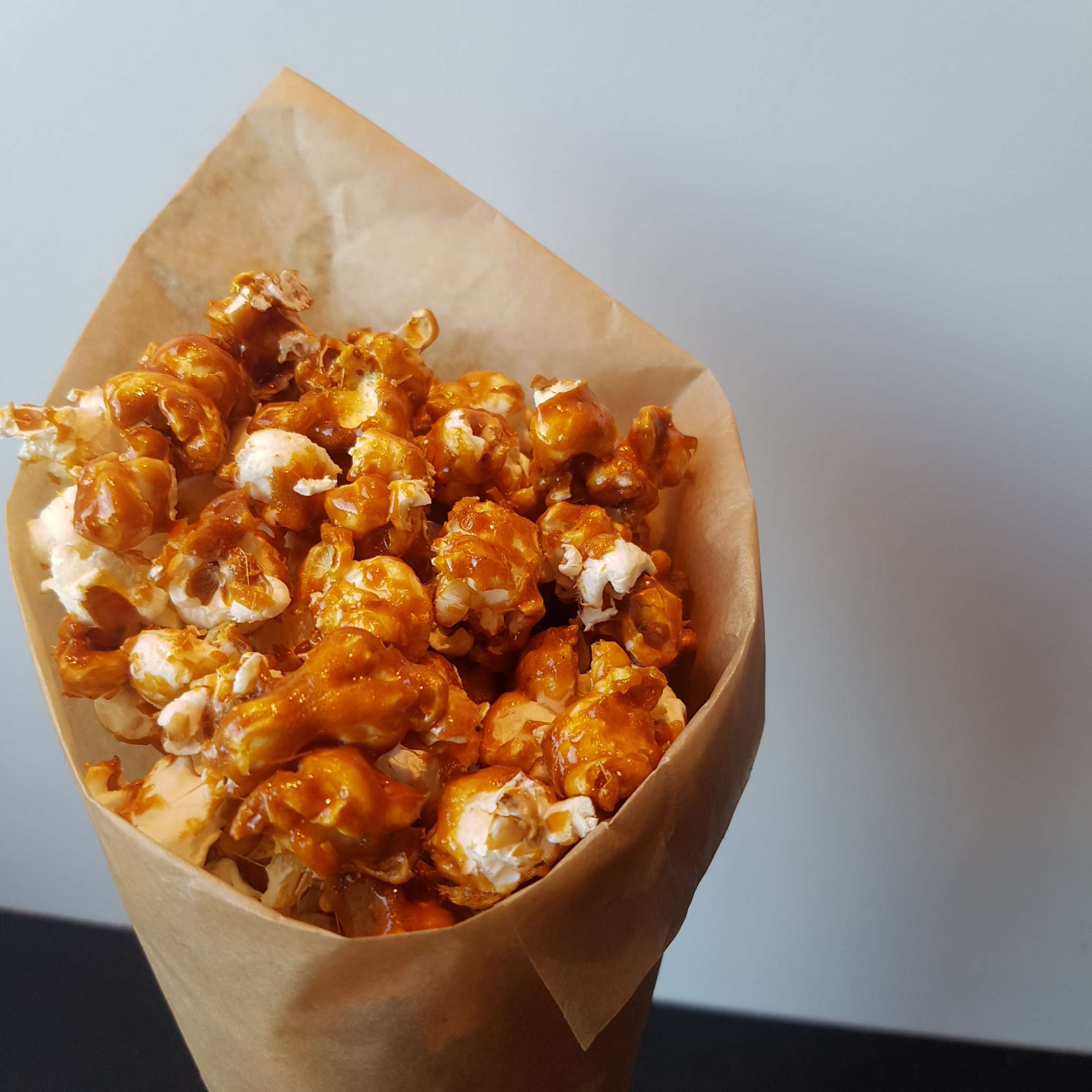 Saltet karamel popcorn, karameliseret popcorn opskrift