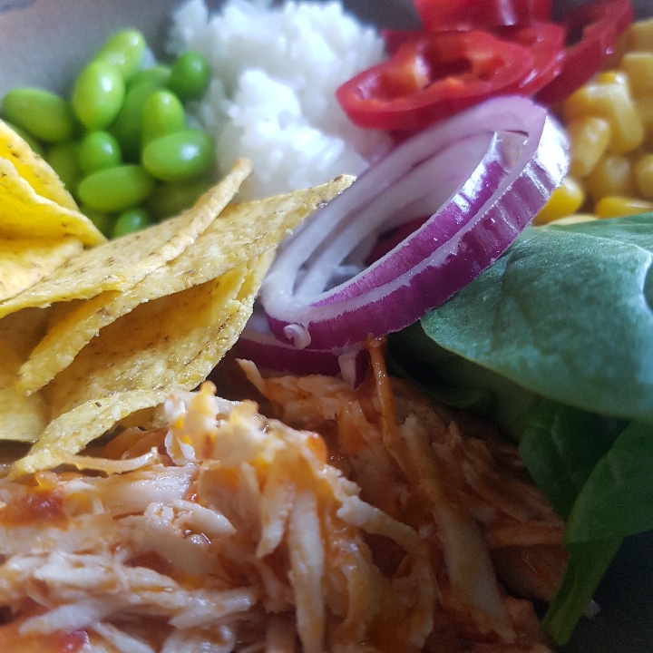 Tacobowl med pulled salsa chicken #hashtagmor