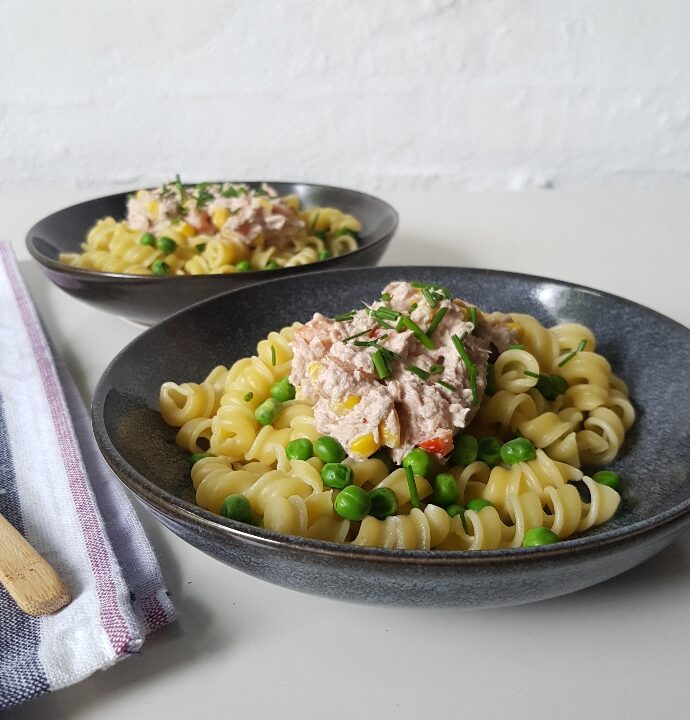 Pastasalat med tun. Nem og lækker tunsalat.