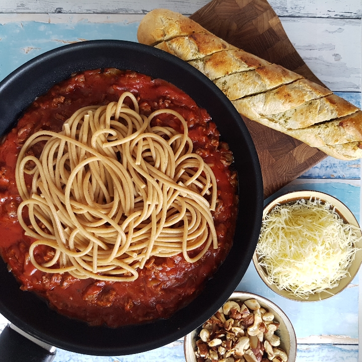 Hurtig og skøn spaghetti med oksekød og tomatsovs. #hashtagmor