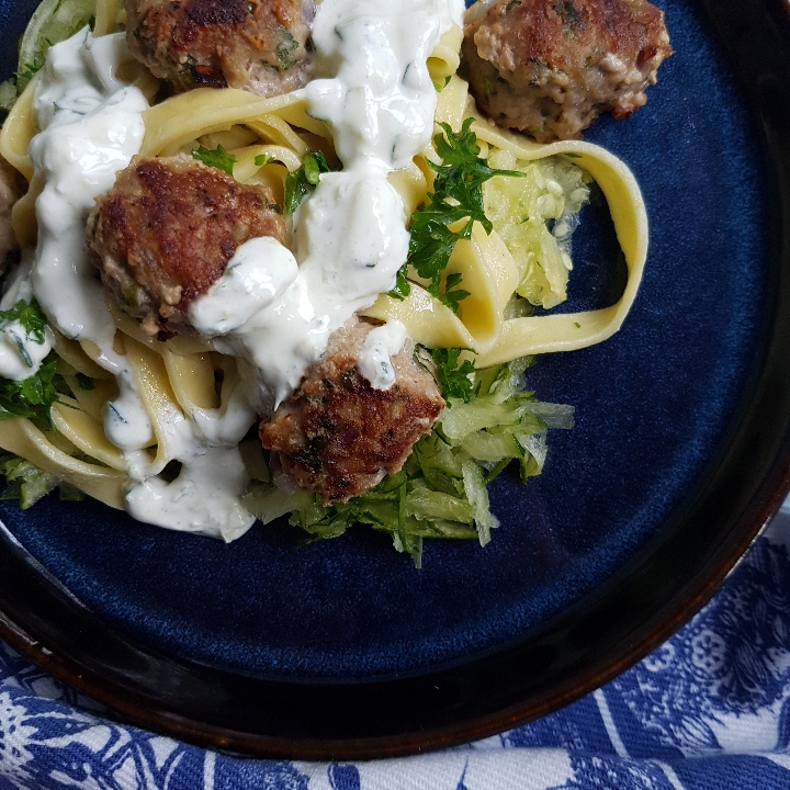 Græsk inspireret pasta med squash tzatziki #hashtagmor