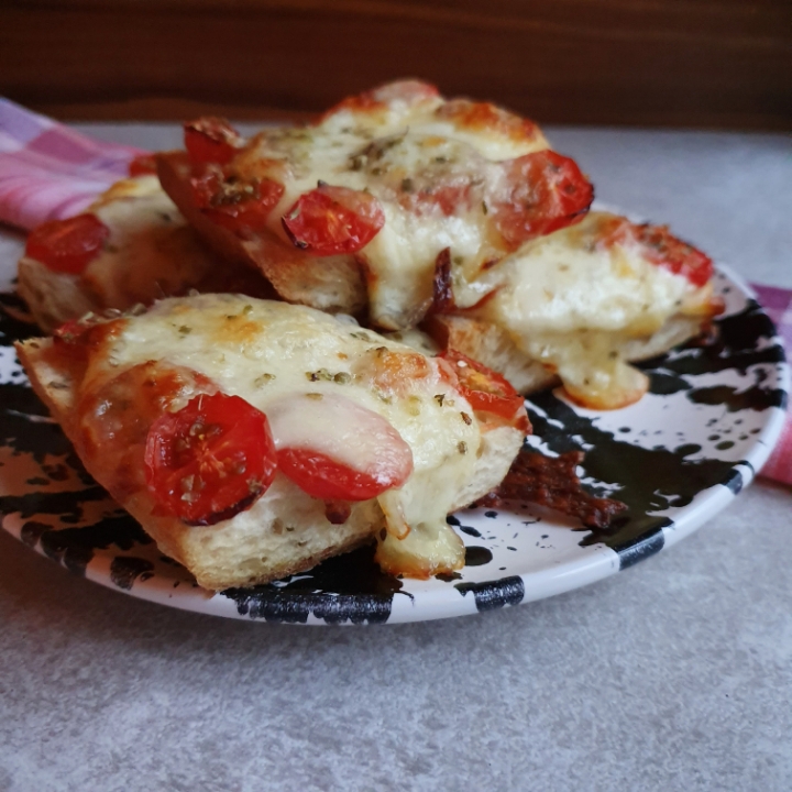 Tomat og oste brød - perfekt brød til suppe eller tilbehør