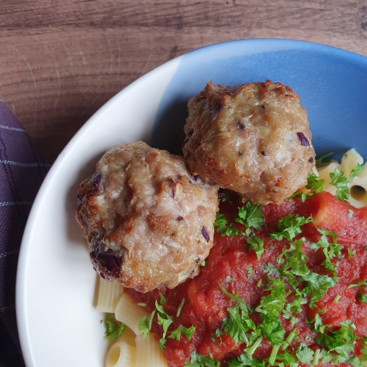 Bange for at dø Literacy Flåde Frikadeller i ovn med hjemmelavet tomatsovs og pasta – #Hashtagmor