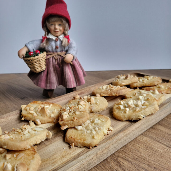 Finskbrød med mandler og sukker