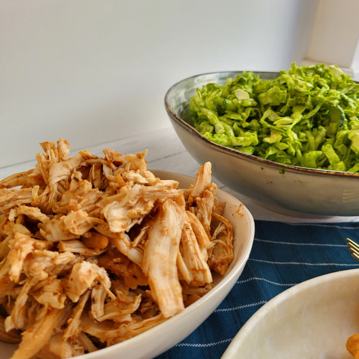 Green Goddess salat med pulled chicken - hurtig opskrift