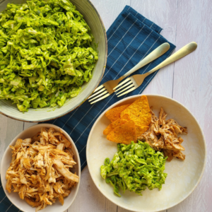 Green Goddess salat med pulled chicken - hurtig opskrift