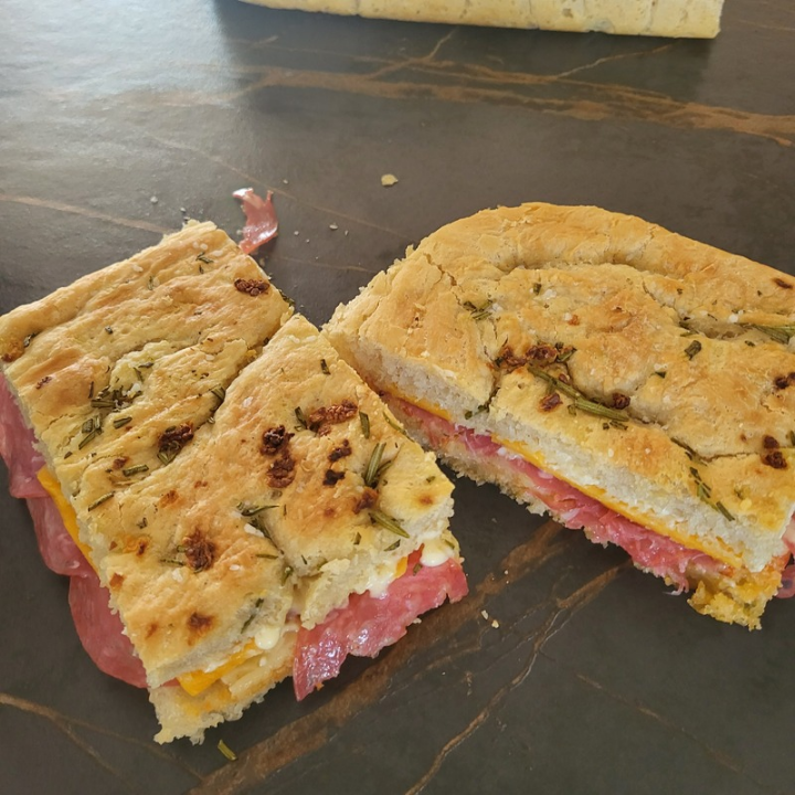 Focaccia brød - lavet til focaccia sandwich