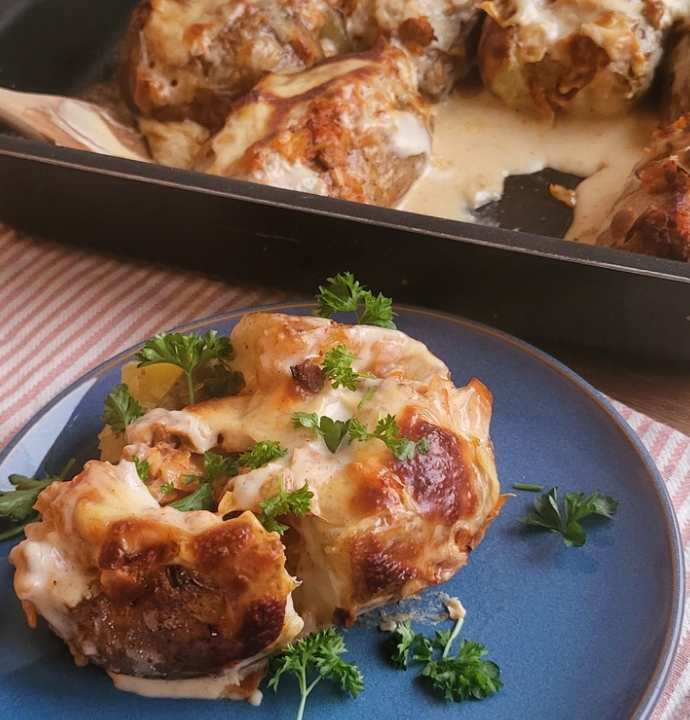 Fyldte bagekartofler – lasagne inspireret